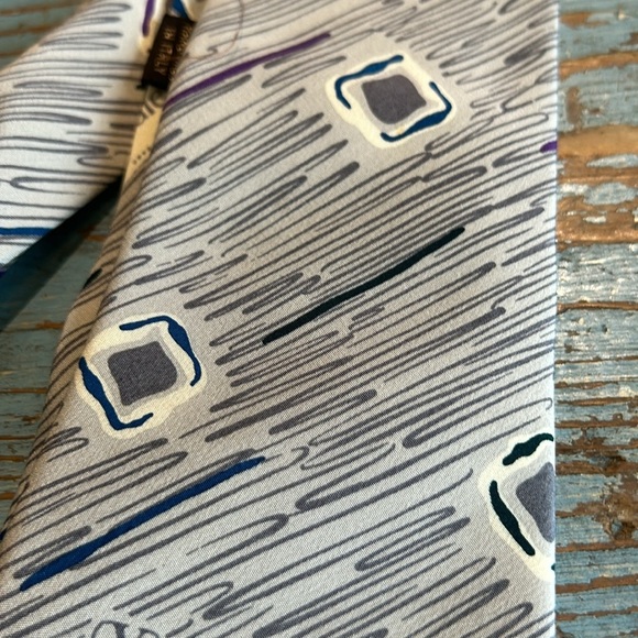 Vintage Valentino Blue and Gray Silk Tie Made in Paris - Picture 2 of 4